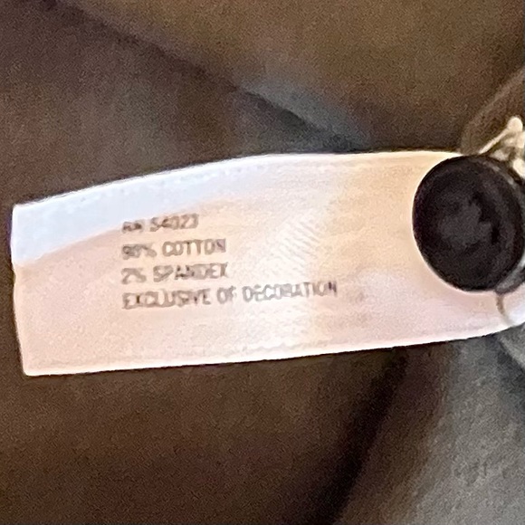 GAP- Olive Green Women's Button
Front Polo Shirt. Size: large - Picture 6 of 6